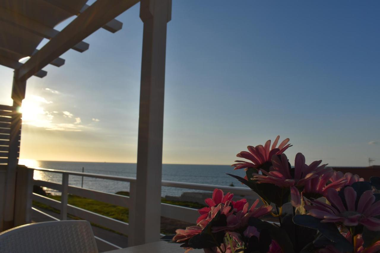 Vista Mare Tra I Luoghi Di Montalbano Villa Punta Secca Eksteriør billede