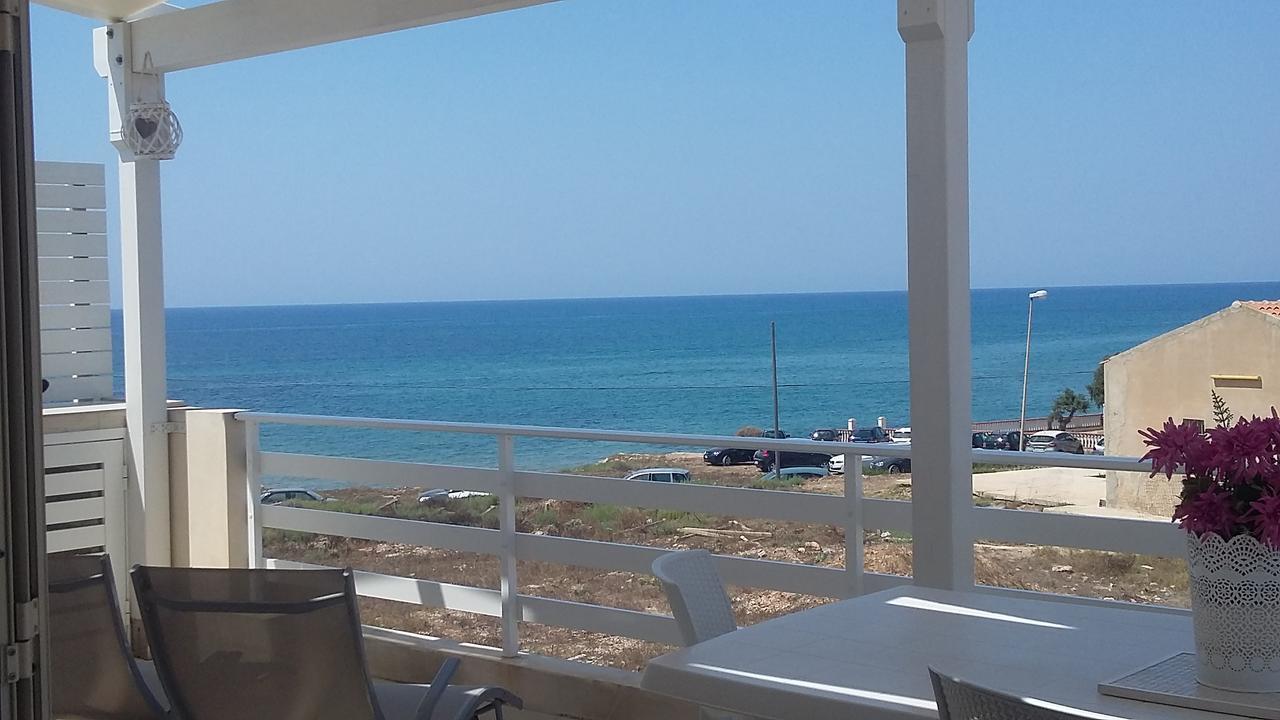 Vista Mare Tra I Luoghi Di Montalbano Villa Punta Secca Eksteriør billede